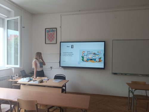 Prof-Kendelic-predstavlja-ST-u-Grckoj
